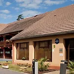 Campanile - La Croix Verte Hotel Écouen