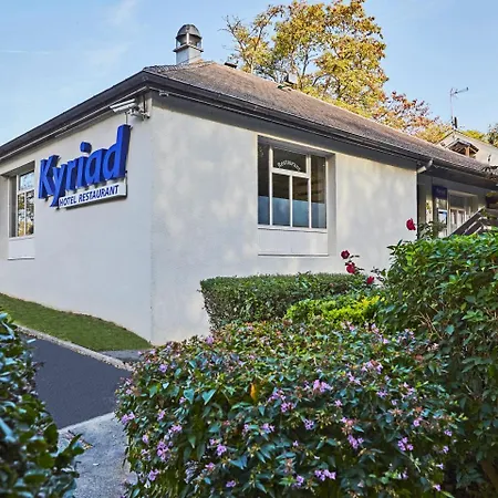 Kyriad - La Croix Verte Hotel 3*