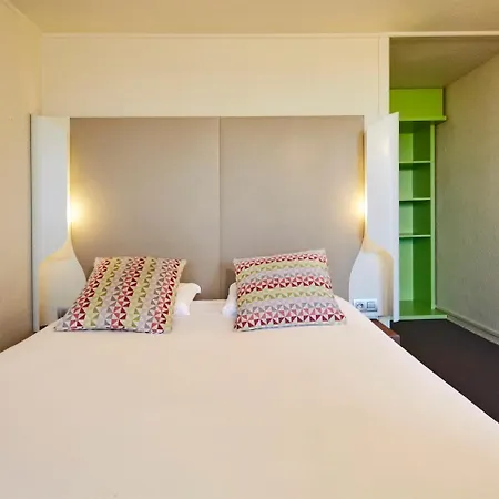 Hotel Kyriad - La Croix Verte